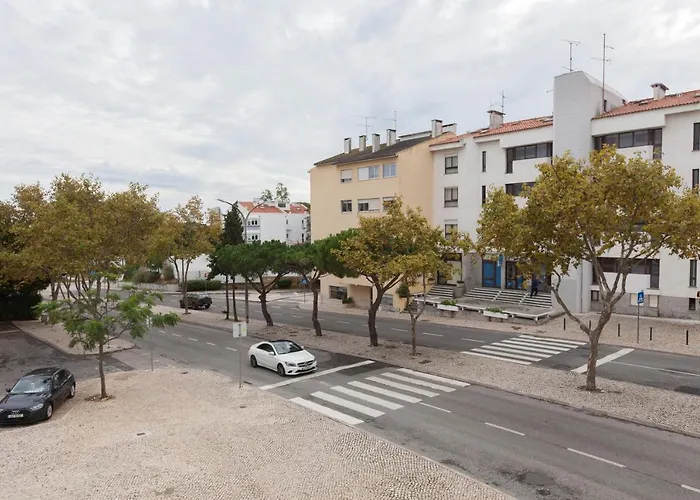 Flh Cascais Homey Apartment With Balcony