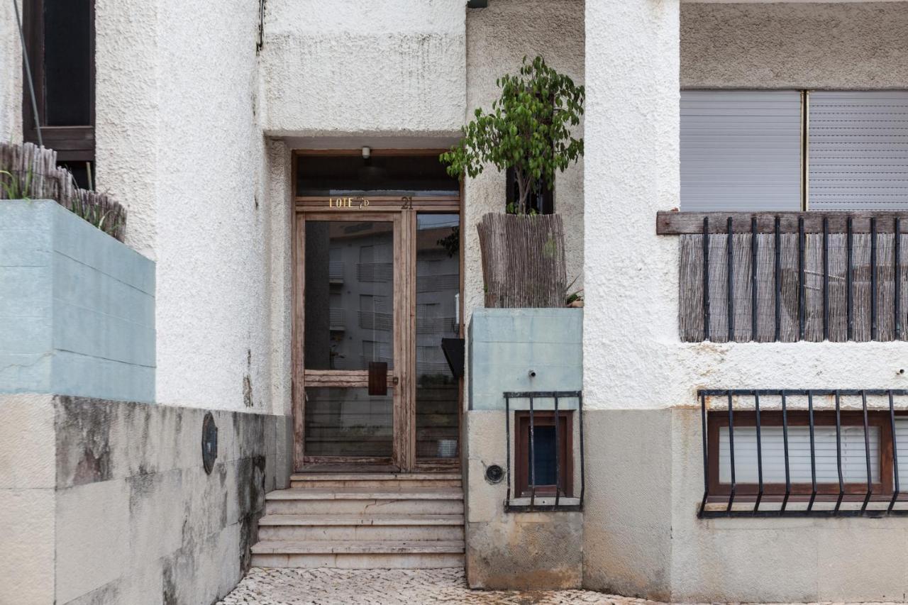 Flh Homey With Balcony Apartamento *